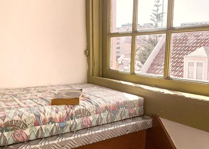 Lisbon Calling Rooms & Studio